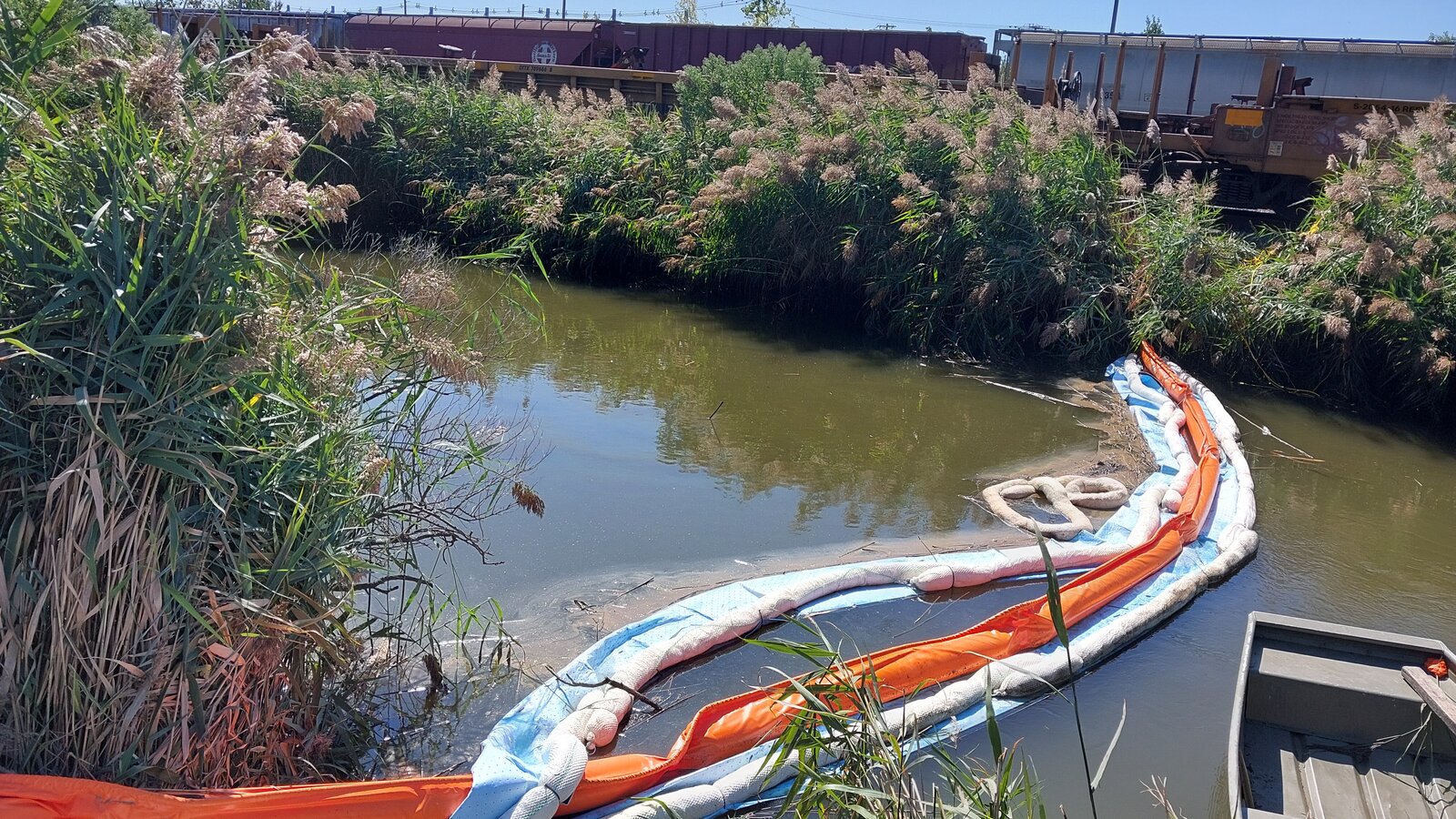 Data Center Spills 5,000-Gallons of Oil into Hackensack River